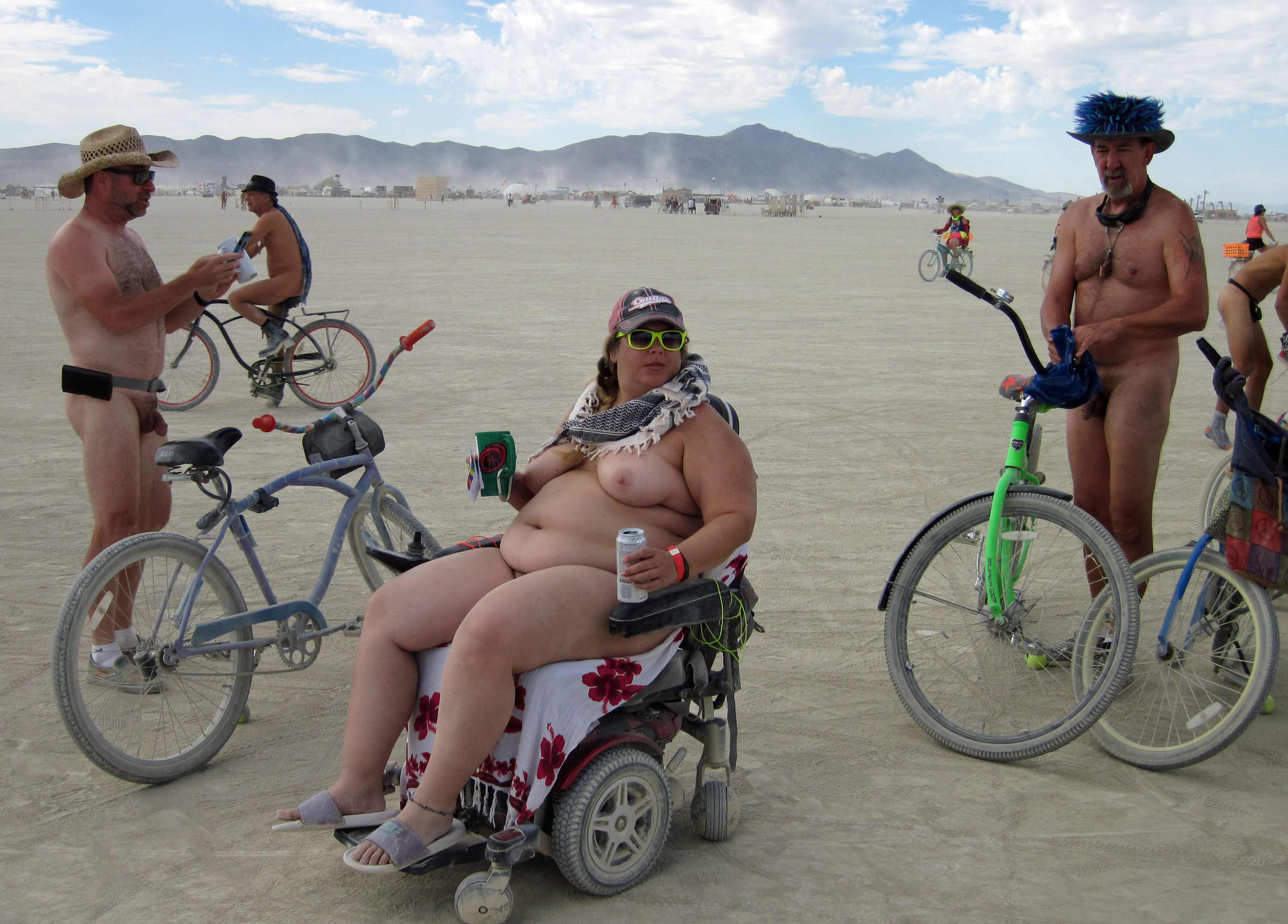 ipernity: Naked Pub Crawl - Burning Man 2016 (6917) - by Ron. 